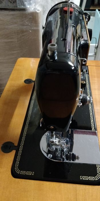 Máquina costura Singer, modelo especial Machine 224U