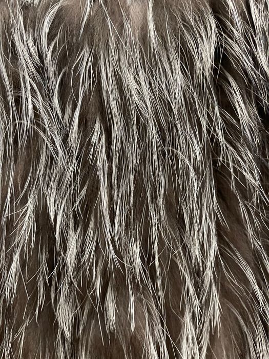 Casaco Novo em pele genuína de raposa e coelho