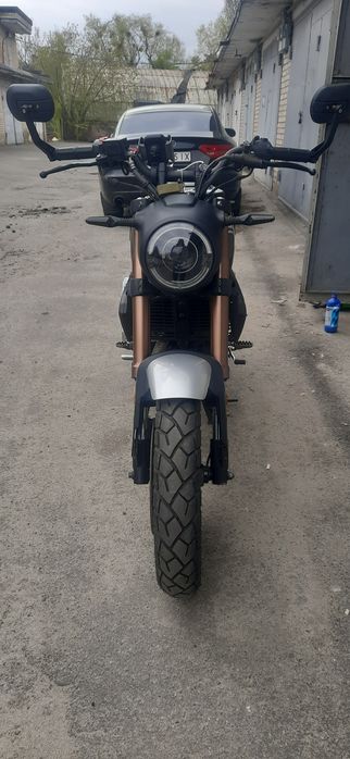 Мотоцкл Lifan KPM 200.