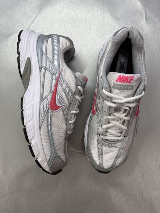 Кроссовки Nike Initiator Metallic