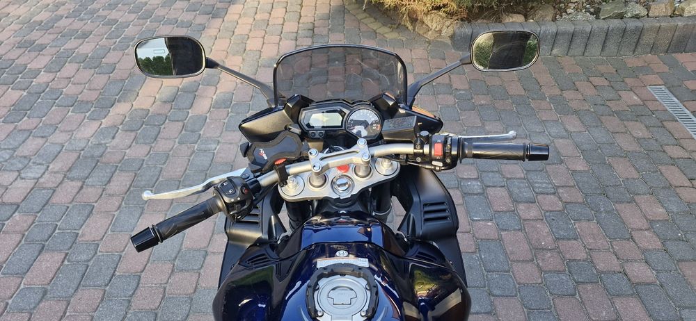 Yamaha  FZ1 Fazer 1000 Super Stan!