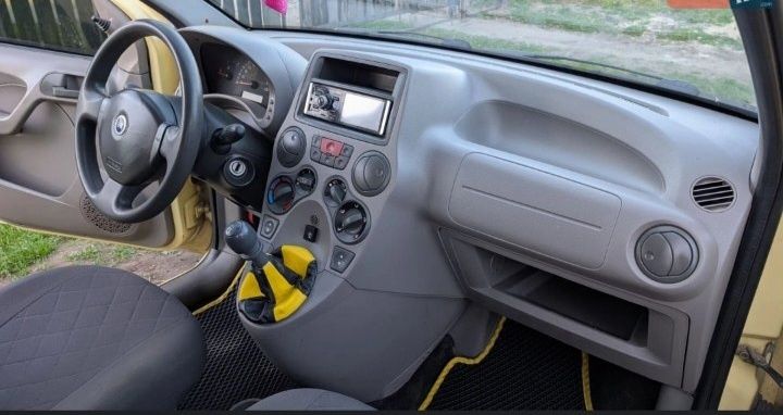 Fiat Panda 2004 VIN ZFA16900000116622 фото оголошення 3 з 23