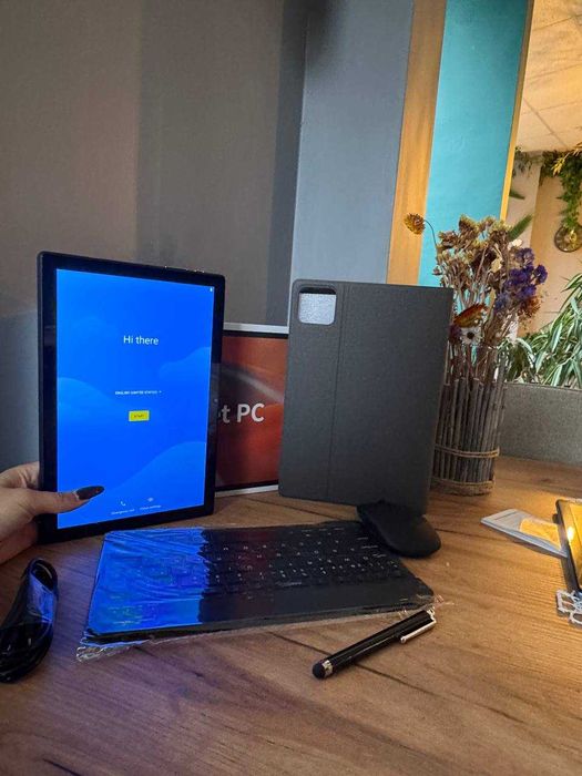 Новый планшет на 256 Гб полный комплект