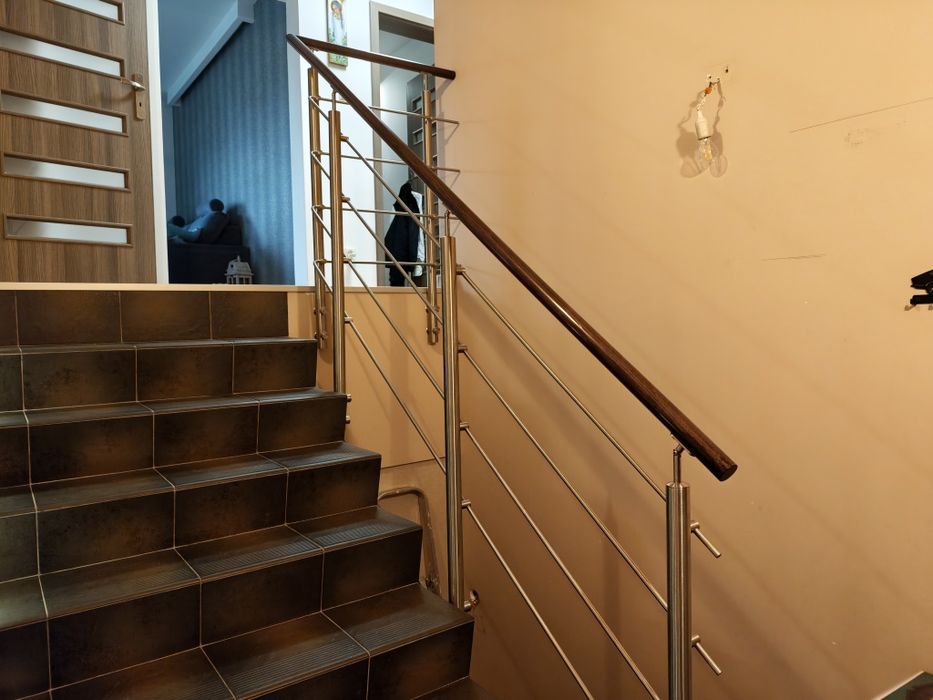 Balustrada schodowa nierdzewna