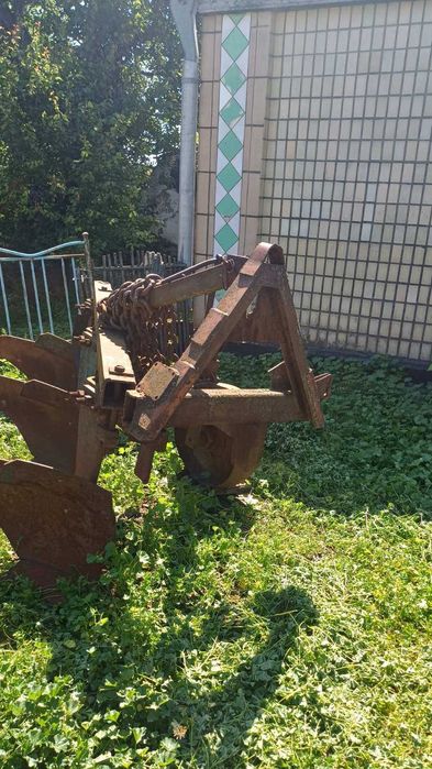 Плуг ПЛН 3-35 на автосцепці висока стійка під соняшник та кукурудзу напівгвинтовий відвал