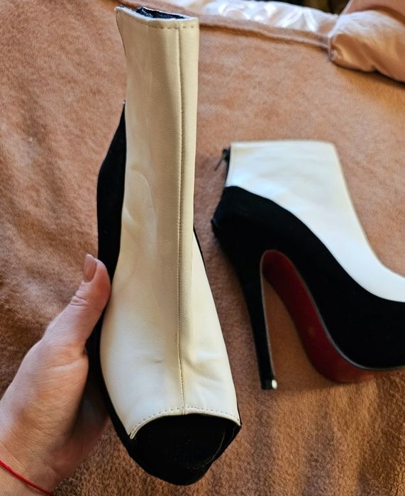 Ботильони, черевики, ботинки, взуття для танцівниць, стрипи,