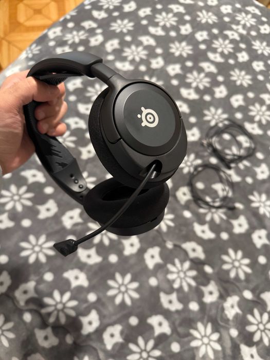 (Urgente) SteelSeries Arctis Nova 1 COMO NOVO + GARANTIA (18 Meses) PCDiga