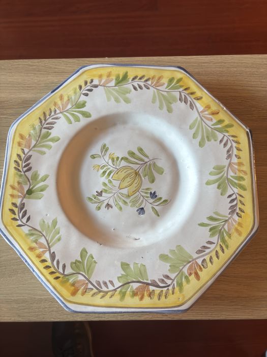 Prato otogonal. Reprodução Séc XVIII.