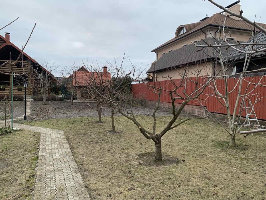 Догляд за садом | Газон | Обрізка дерев