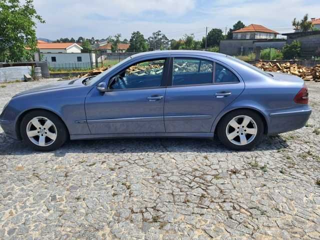 Mercedes-Benz E 220 CDI Avantgarde