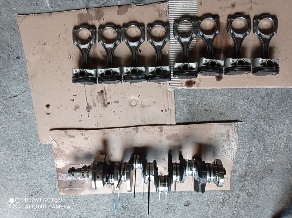 Wał korbowy+ tłoki z korbowodami 4.4 V8 S63B44B. BMW x5m X6M