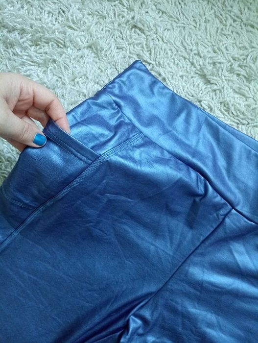 Błyszczące legginsy,XL