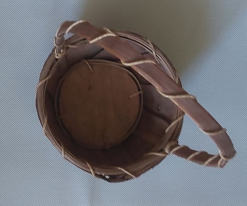 Koszyk z drewna drewniany brązowy kosz naturalny