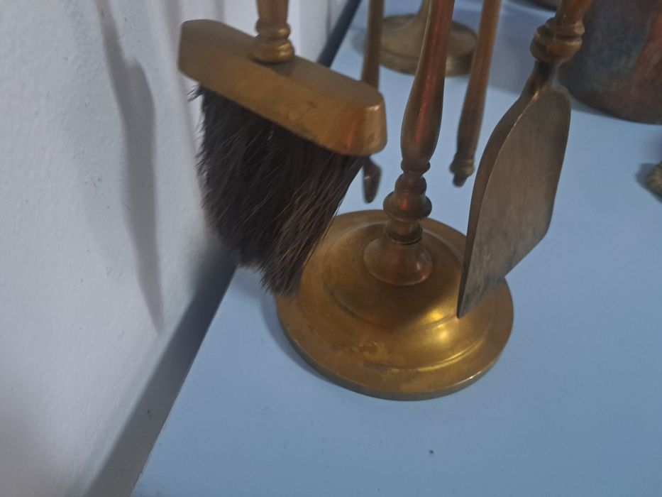 Conjunto de lareira em latão