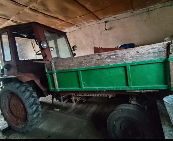 Продам трактор Т-16М
