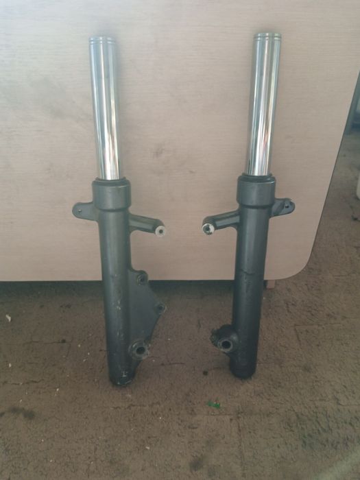 Сидіння, амортизатори