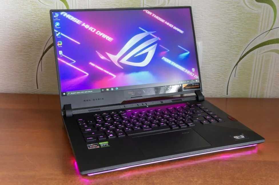 ASUS ROG Strix SCAR III i7-9750/16GB/1TB 240Hz