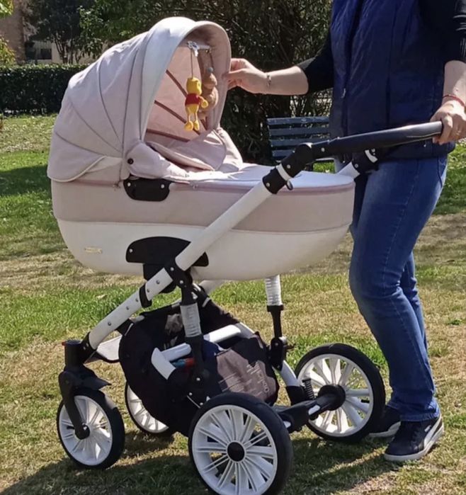 Продається дитячий візочок