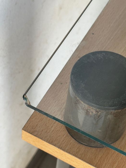 Mesa Aparador com vidro