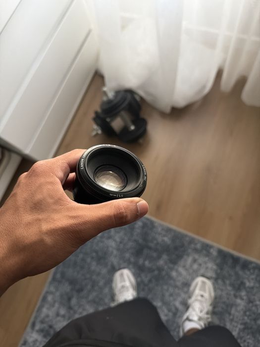 Canon EF 50mm f/1.8 II