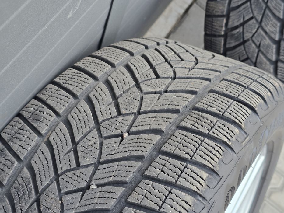 Диски в зборі, гума зимова, Audi R20