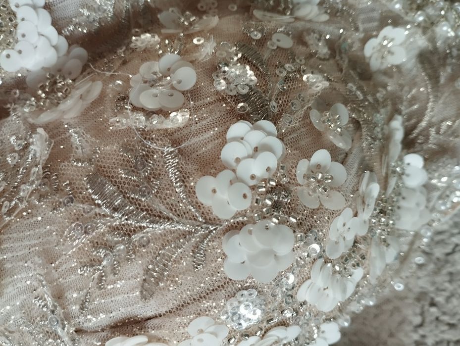 Piękna suknia ślubna księżniczka z gorsetem S/M kolor Ivory