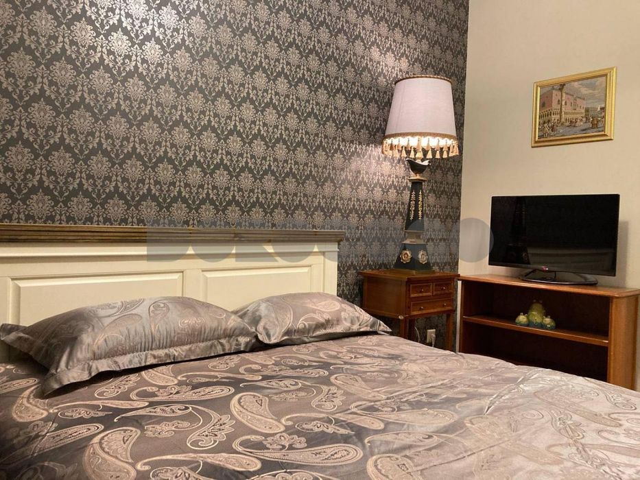 Оренда 3к квартири Центр, Шота Руставеллі, метро Палац Спорту