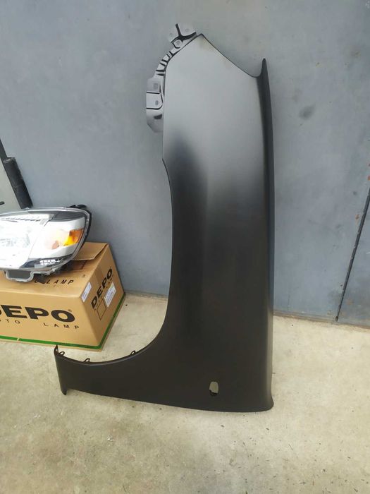 Крило крила Мазда БТ-50 MAZDA BT-50 08.06-12.15 фара бампер