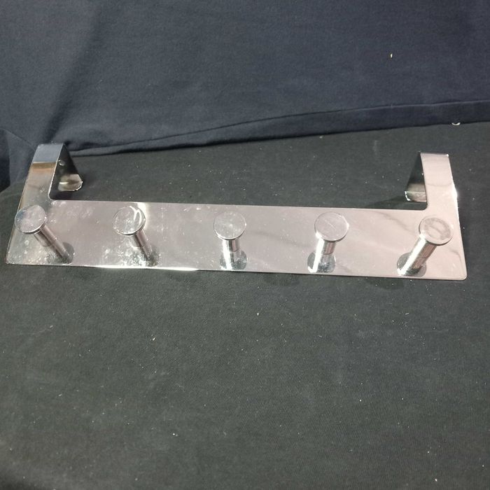 Cabide de porta em metal cromado