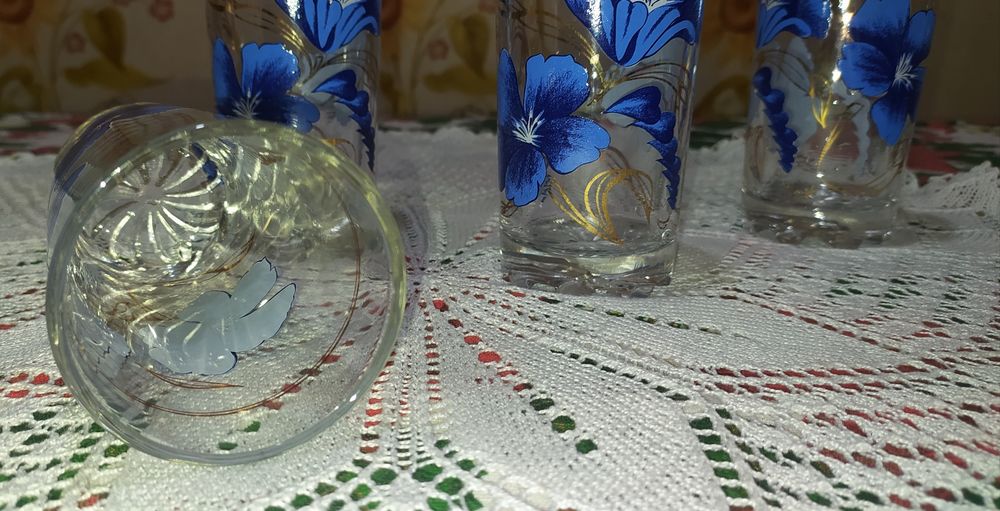 Нові склянки, товсте скло.