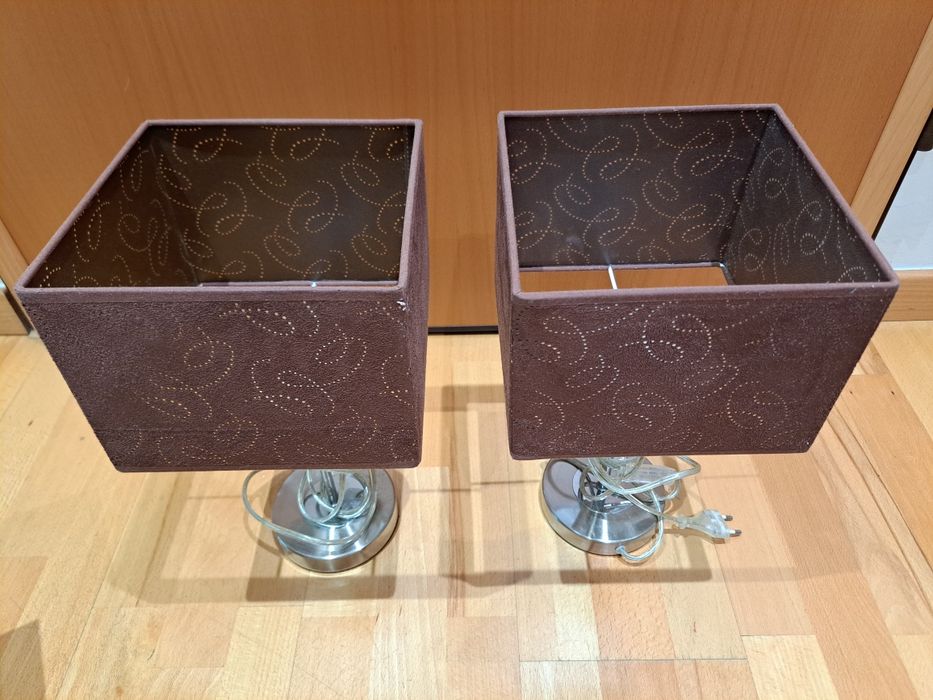 1 Candeeiro de teto + 2 de mesa de cabeceira