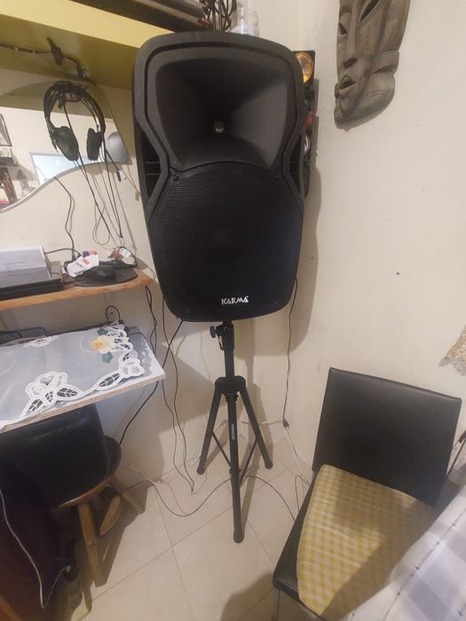 Coluna amplificadora de som