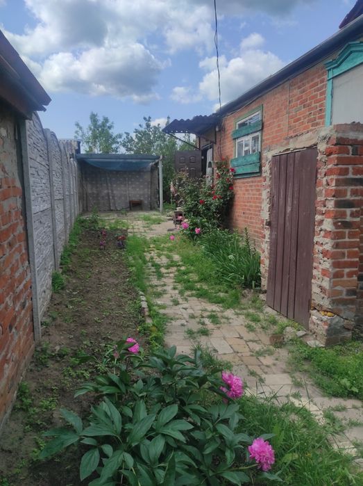 Продається будинок в м Мерефа.