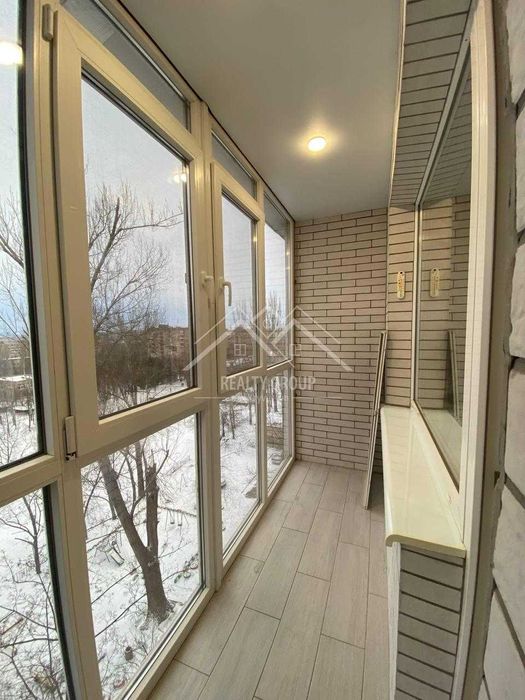 Продаж сучасної 3к на Космонавтів (біля 91 гімназії)