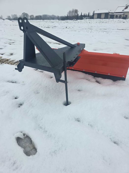 Pług na TUZ obracany 360° pług do śniegu