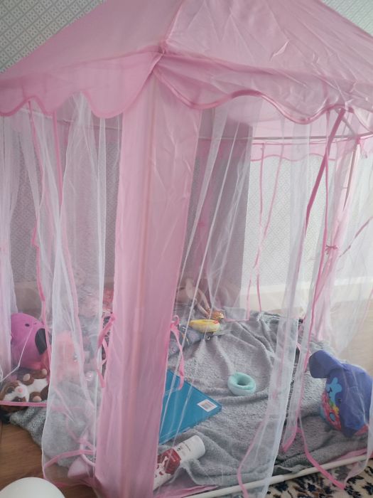 Таємна  палатка для дівчат