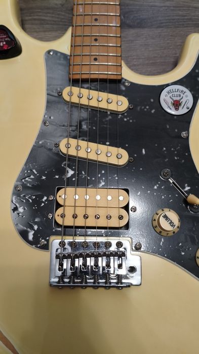 Aria Pro 2 та Fender Champion 20