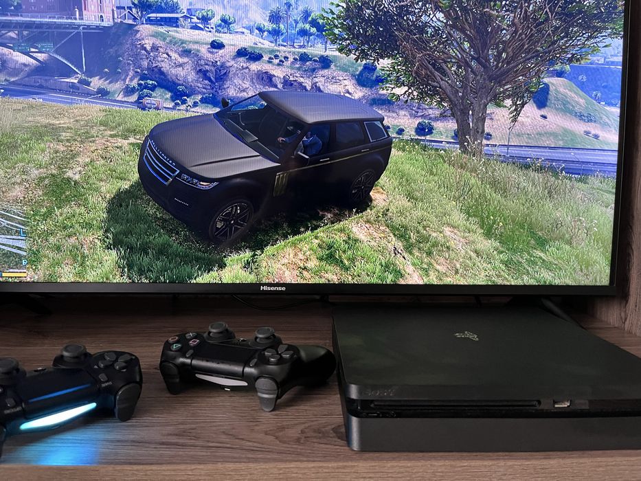 Sony PlayStation 4 Slim 1TB + 2 джойстики, ідеальний стан