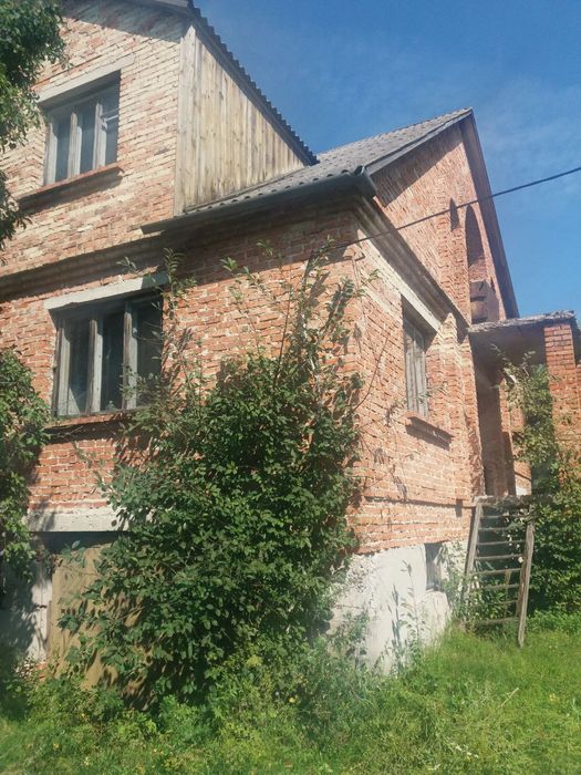 Продам будинок . Волинська обл