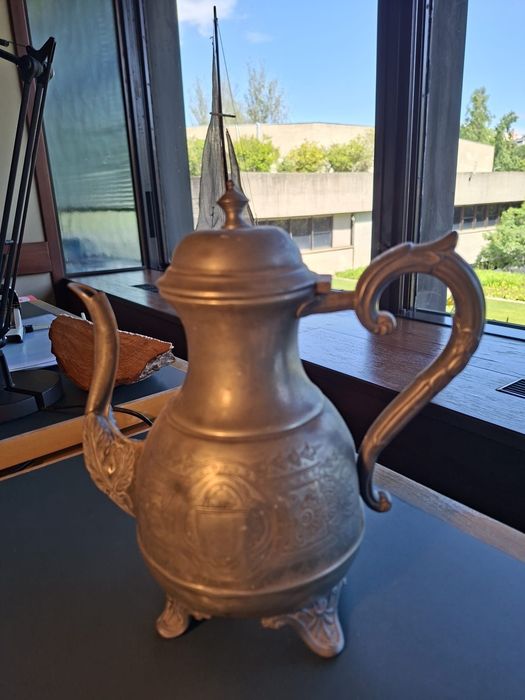 Cafeteira antiga estilo Vitoriano