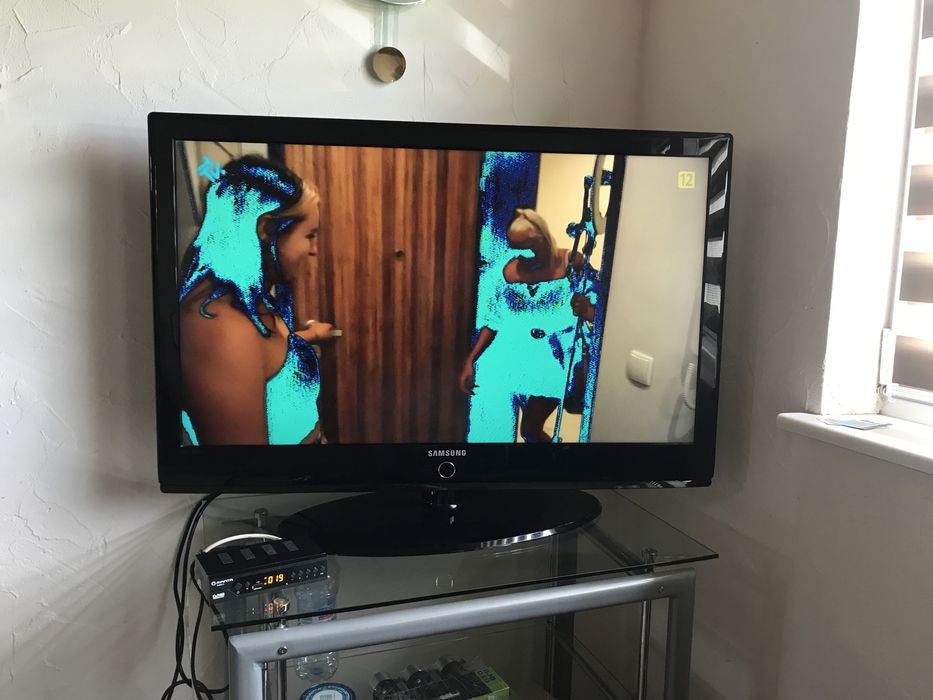 Telewizor Samsung 40 cali + dekoder DVBT