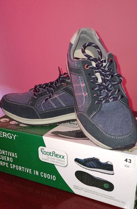 Tênis de homem tam.43