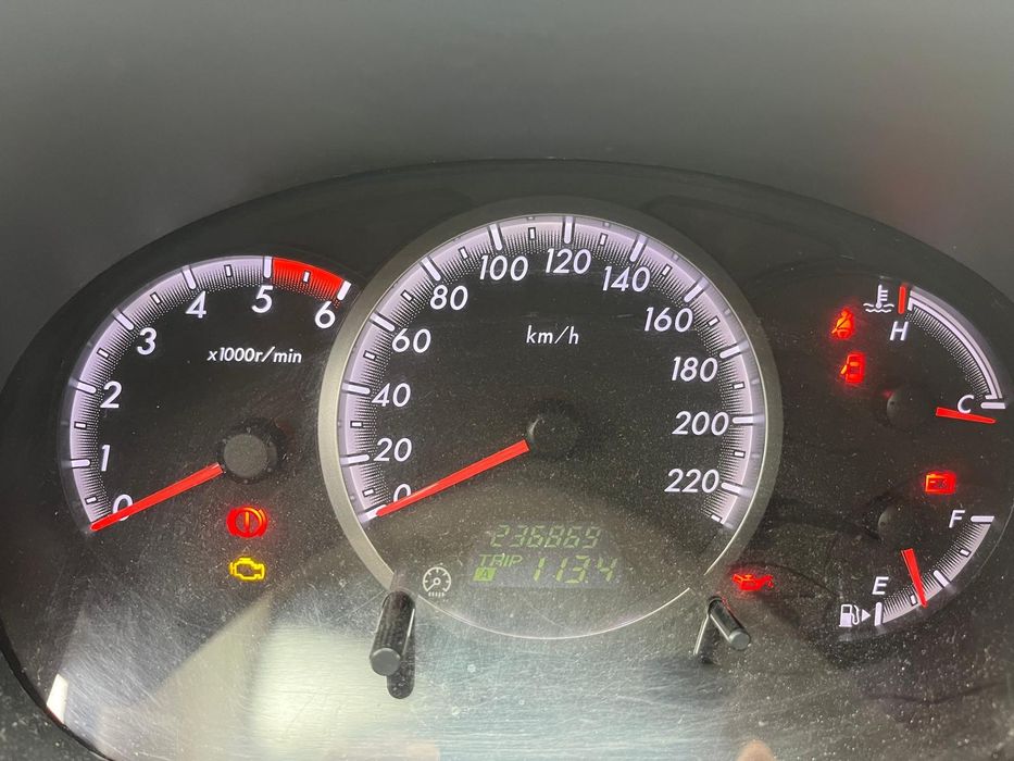 Mazda 5 2.0 Diesel | 7 lugares | 2010 — photo 3