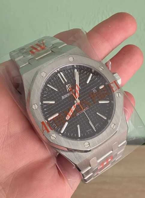 Nowy_Zegarek_Audemars Piguet_ /Mechanizm-czarny
