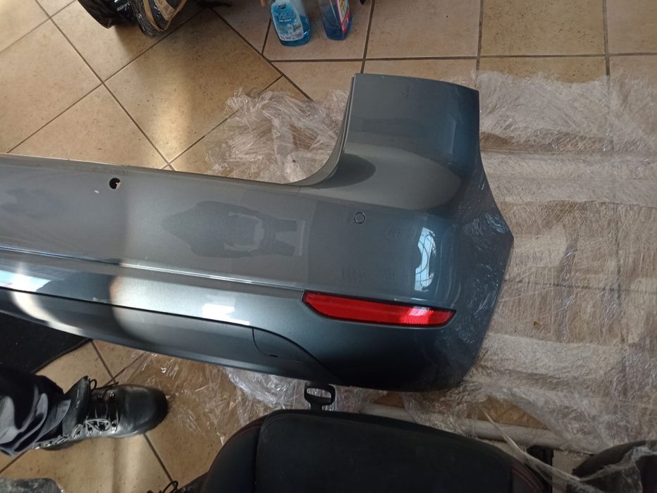 Zderzak tylny VW Golf V 5 Plus
