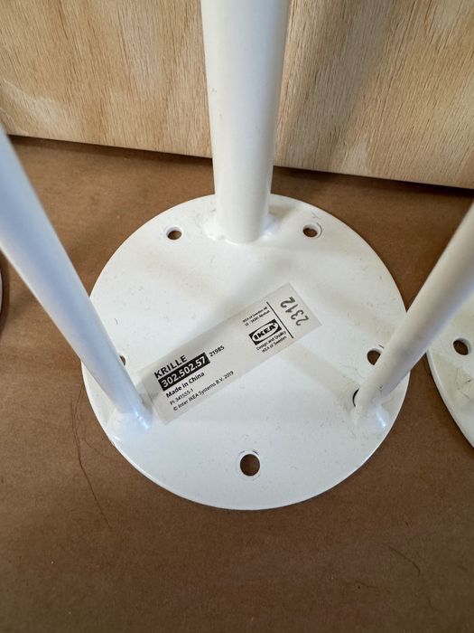 Secretaria com tampo e pernas Ikea