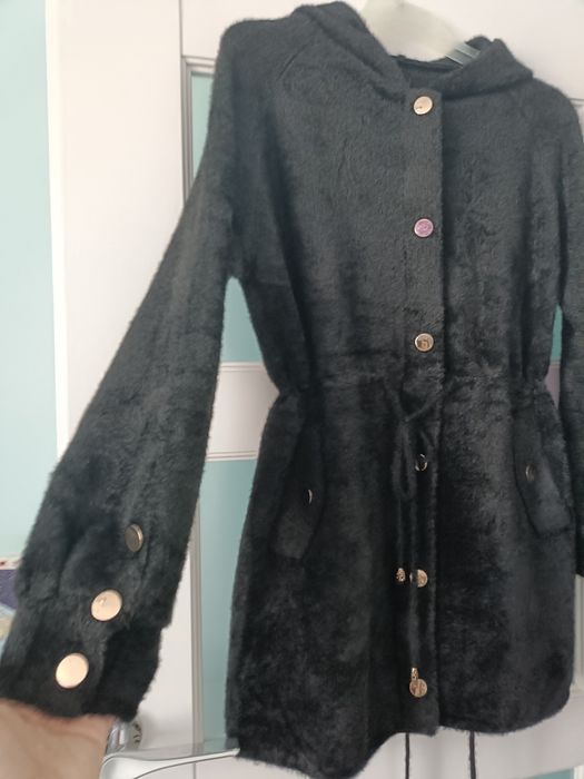 Kurtka damska z Alpaki wiązana czarna