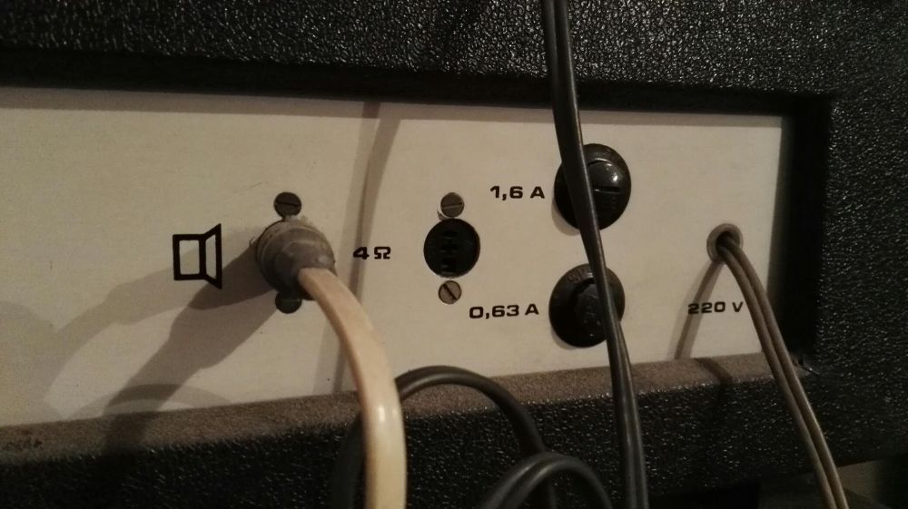 Wzmacniacz estradowy/Magnetofon szpulowy/kolumna estradowa BFA UNIKAT