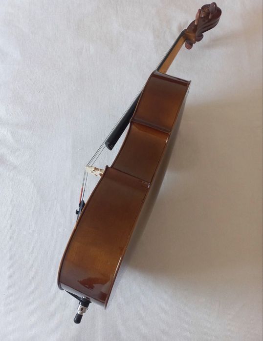 Violoncelo Stentor Student I 4/4 (Completo com Arco e Saco)