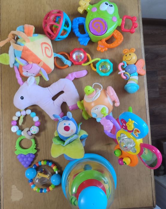 Продам лот іграшок